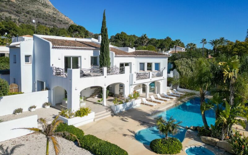 Chalet independiente en Jávea - Reventa